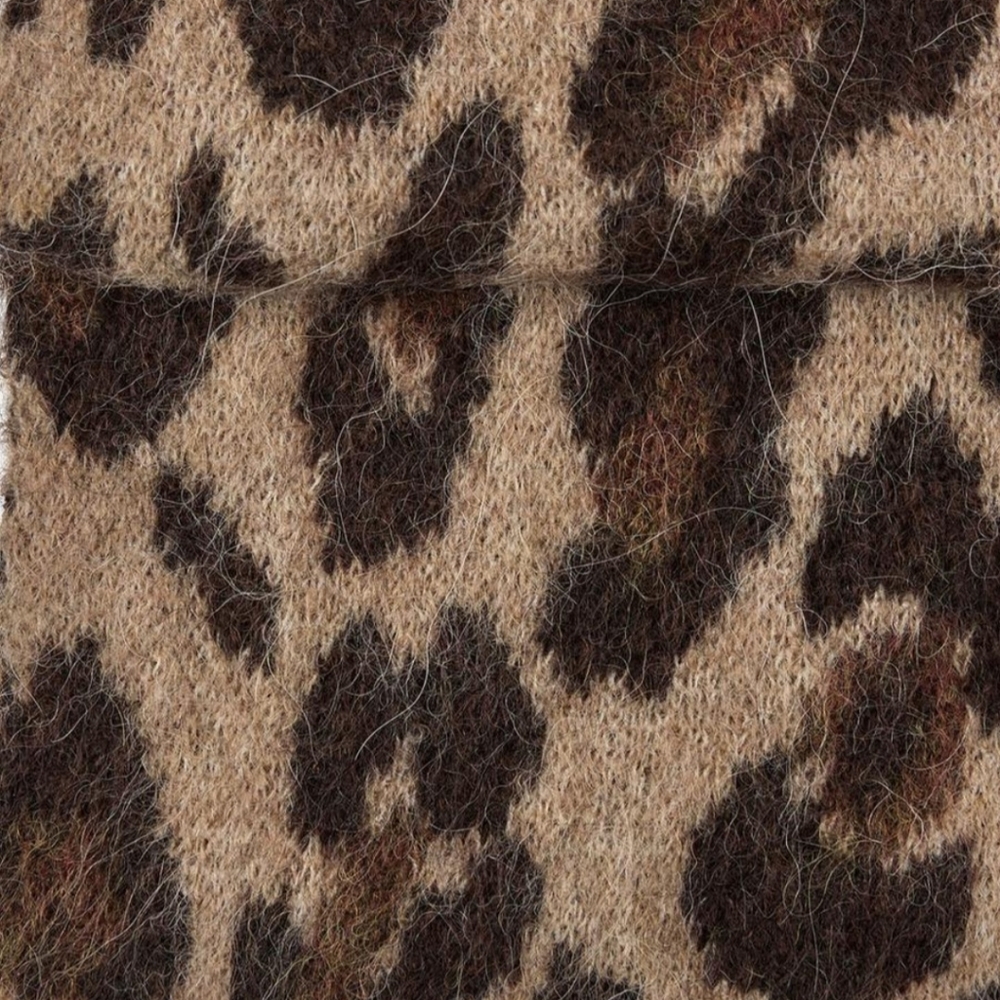 ZARA Women's Wool+Alpaca Animal Printed Knit Scarf(Taupe-brown, Size:M) - Picture 4 of 6